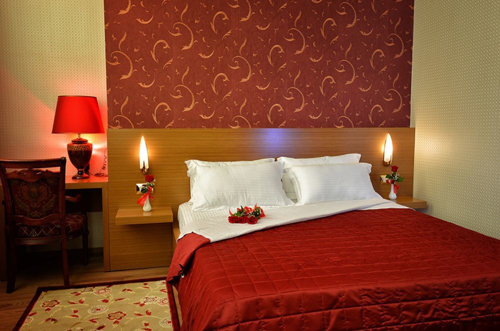 Hotel Austria ティラナ エクステリア 写真